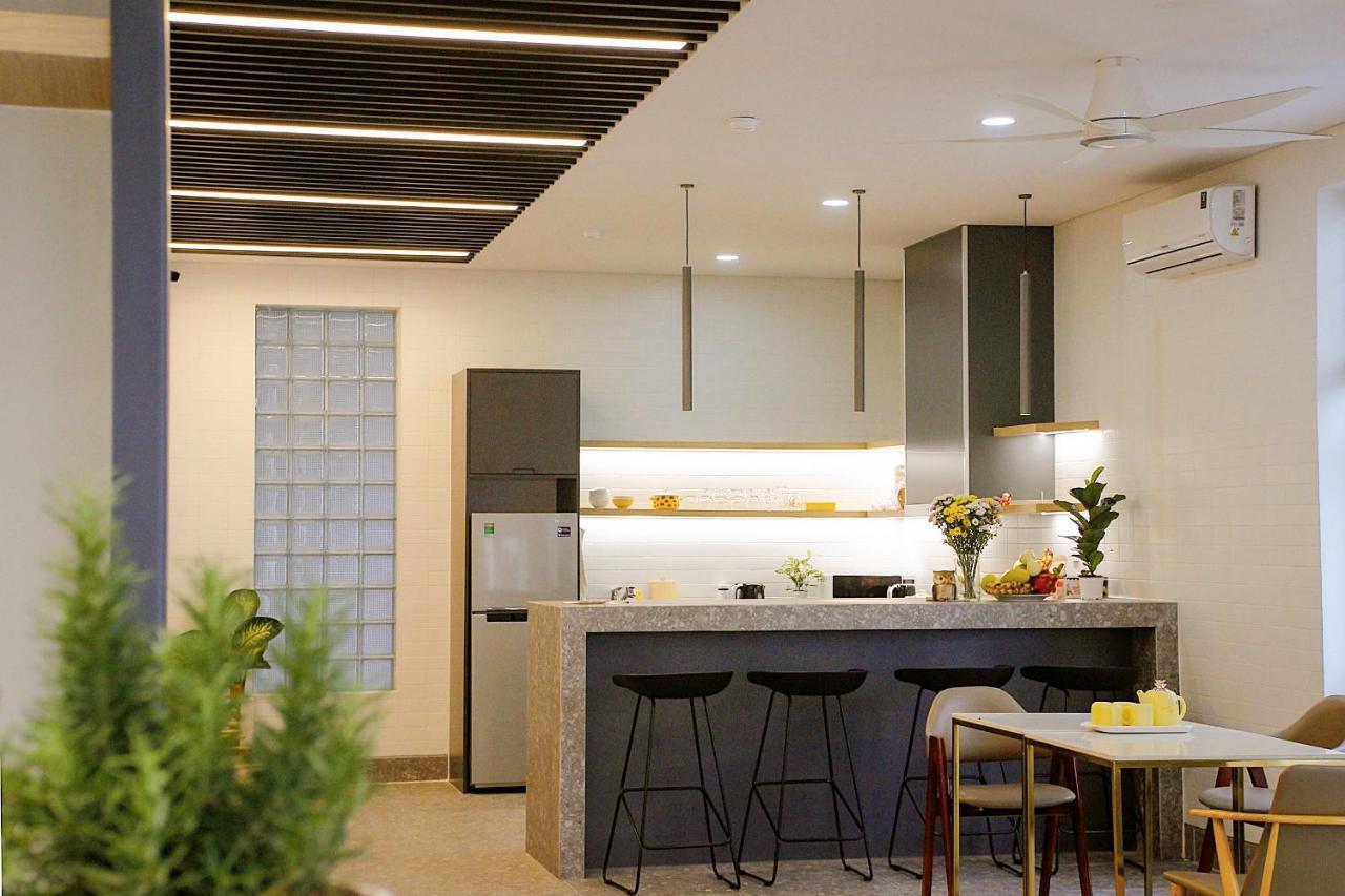 La Homestay Long Xuyen Bagian luar foto