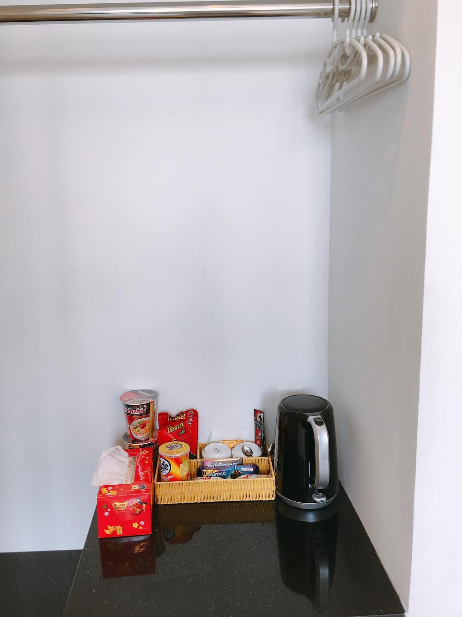 La Homestay Long Xuyen Bagian luar foto