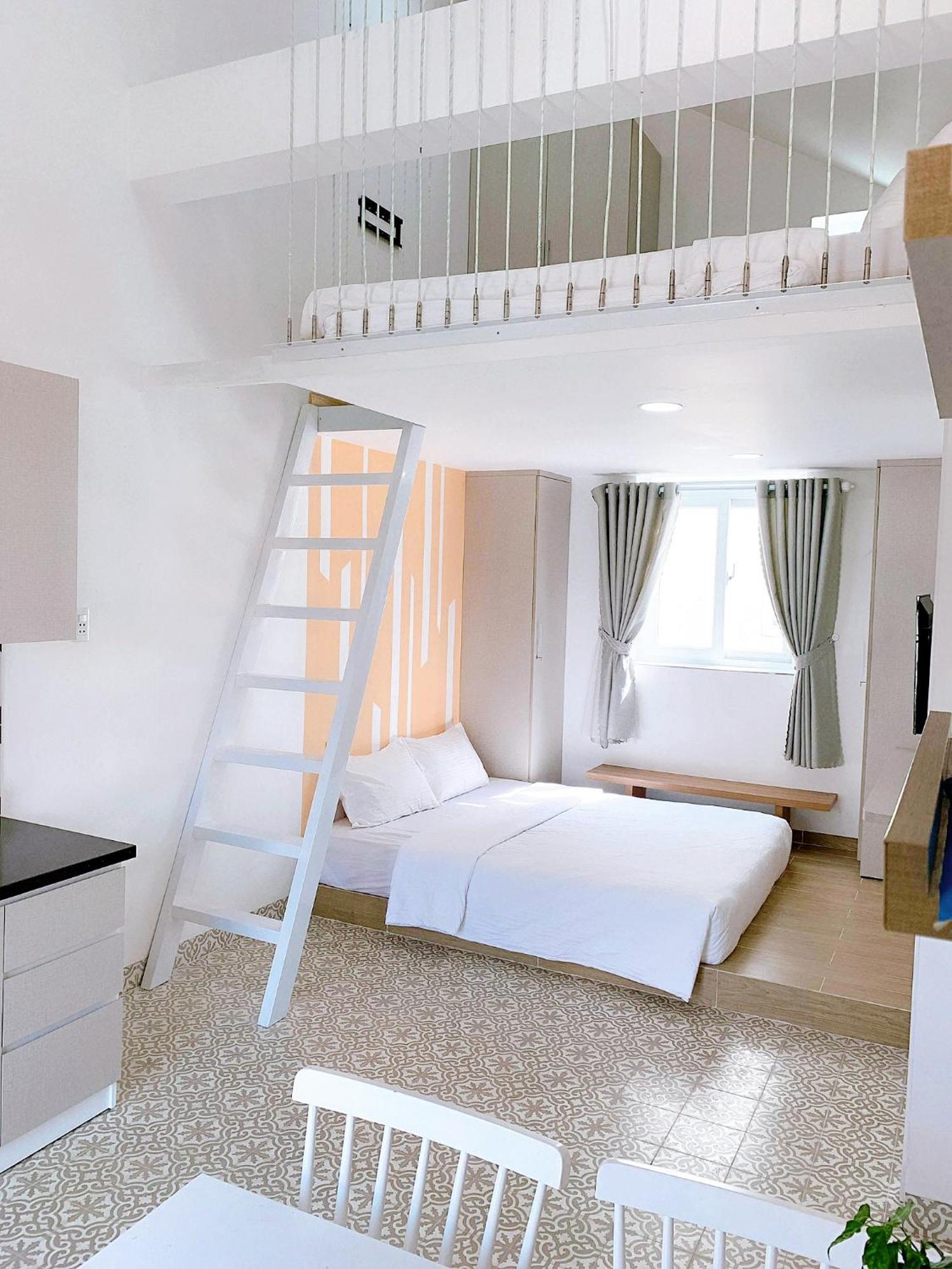 La Homestay Long Xuyen Bagian luar foto