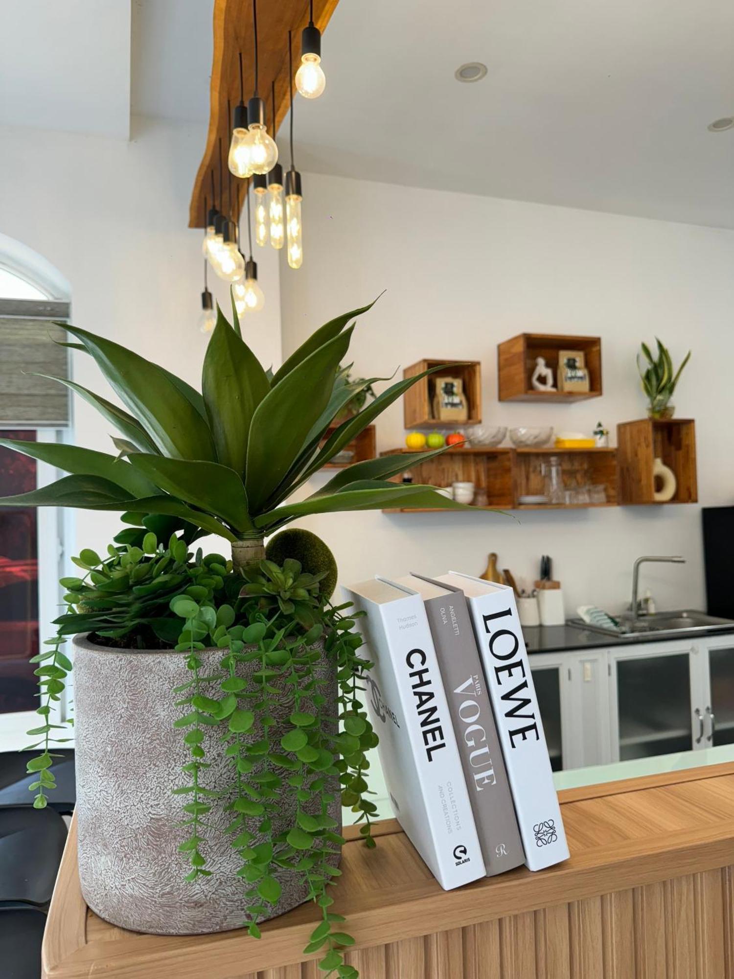 La Homestay Long Xuyen Bagian luar foto